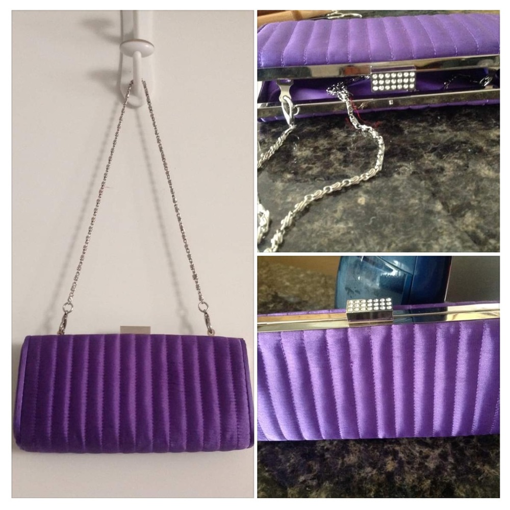 20/$20 BELLEZZA VINTAGE CLUTCH